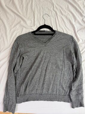 Classic Gray cashmere/silk V-Neck Sweater